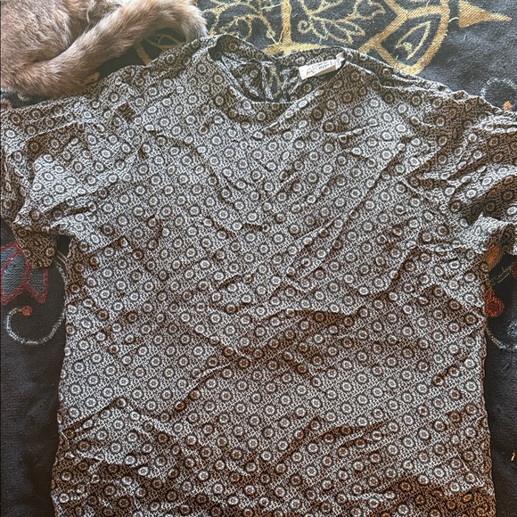 Anthropologie Tops - Anthropologie Black & White Geo Floral Short Sleeve Top